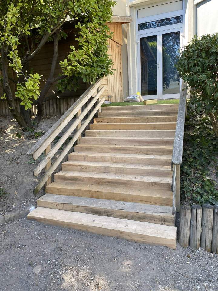 Escalier en bois Sainte-Gemme-Gonval